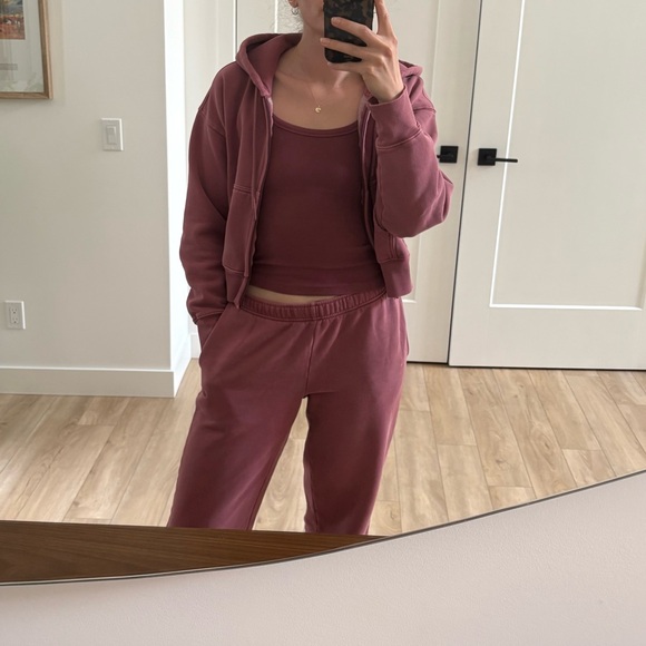 Aritzia Sweaters - Aritzia sweat set - faded opera rose